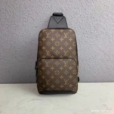 19B570265 LV Bags 0617